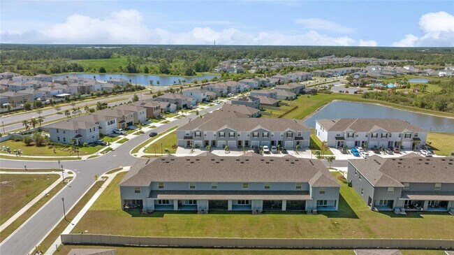 Building Photo - 33105 Major Oak Dr