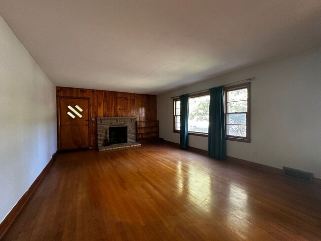 Building Photo - **Move-In Special !! 3 bed/ 2 bath rancher for rent. Hamblen/Jefferson County line.