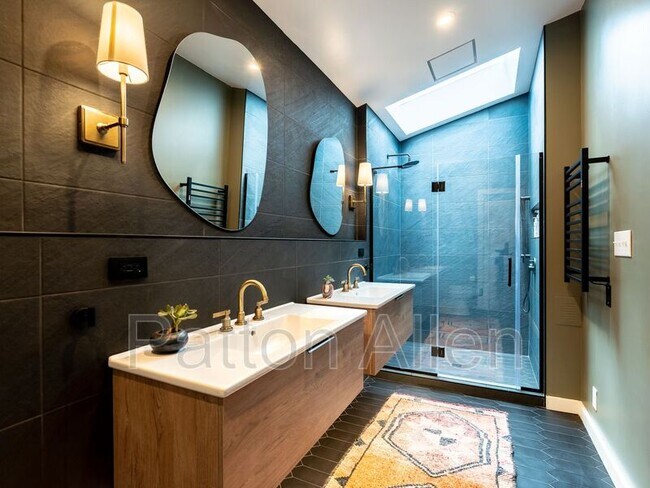 Building Photo - 206 Waynesville Ave