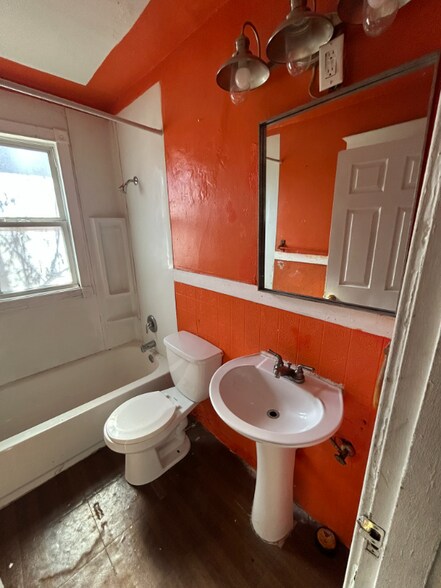 Building Photo - 5621 Hodiamont Ave