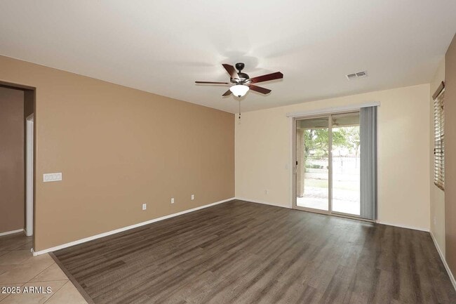 Building Photo - 11020 E Shepperd Ave