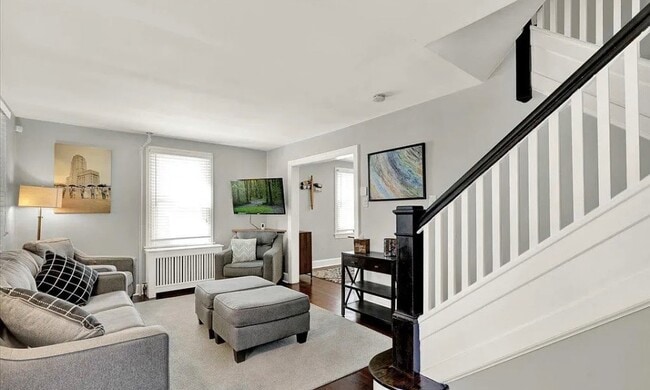 Building Photo - 813 N Franklin St