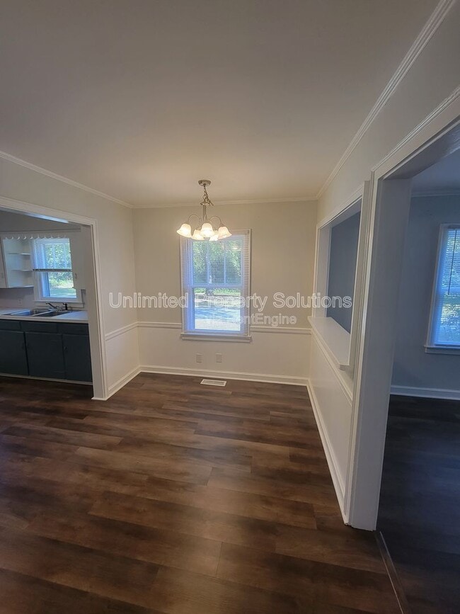 Building Photo - 252 Peiffer Ave