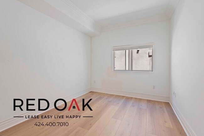 Building Photo - 10640 Woodbridge St