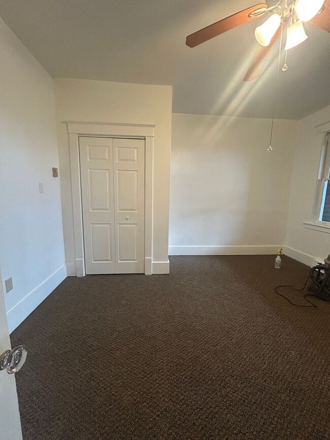 Building Photo - 607 S 24th St