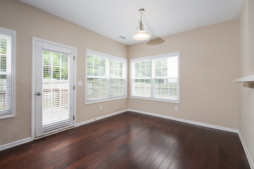 Building Photo - 4908 Tommans Trail
