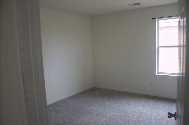 Building Photo - 26350 Riley Glen Dr