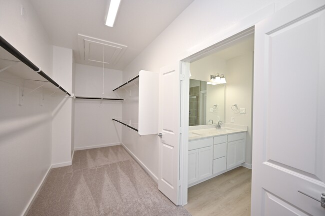 Building Photo - 33019 School Hl Rd