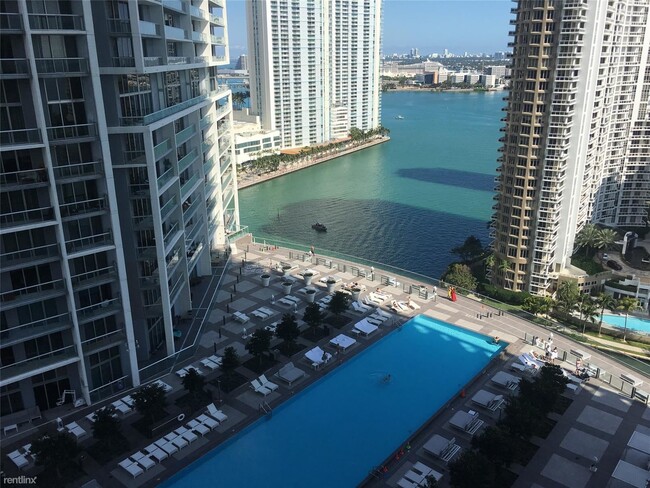 Building Photo - 1 br, 1 bath Condo - 495 Brickell Ave Apt ...