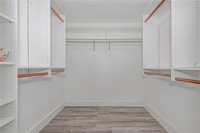 Building Photo - 1615 Shenandoah St