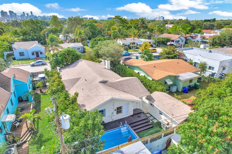 Building Photo - 37 NW 47th St