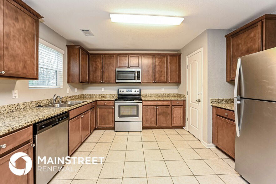 Building Photo - 2509 Queen Bee Dr