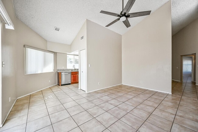 Building Photo - 7725 E Rovey Ave