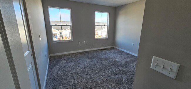 Building Photo - 125 Lenell Lp