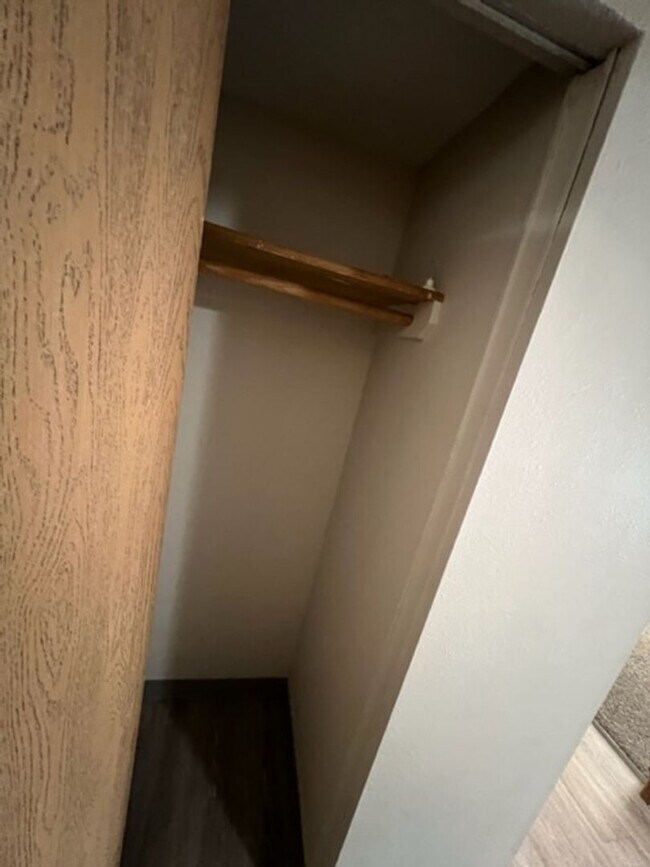 Building Photo - Spacious Apartment for Rent