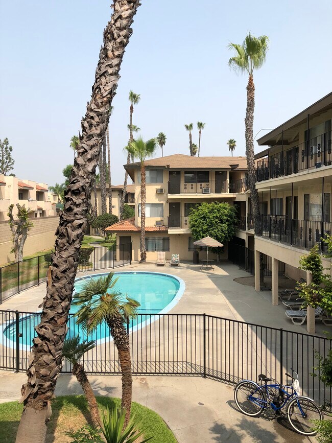 Pool - 2630 W Lincoln Ave