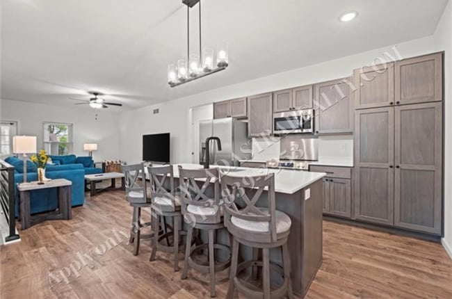 Building Photo - Like New Furnished Home in Lawrence Short Term Lease-Coming SOON!!