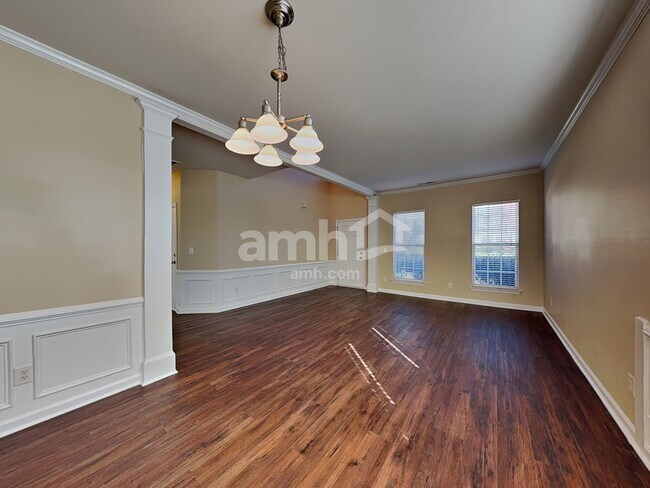 Building Photo - 3339 Sugar House St