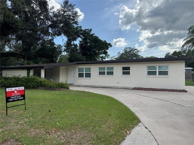 Primary Photo - 1110 SE 36th Ave