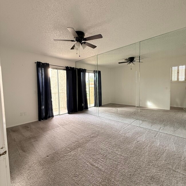 Building Photo - 403 Tava Ln