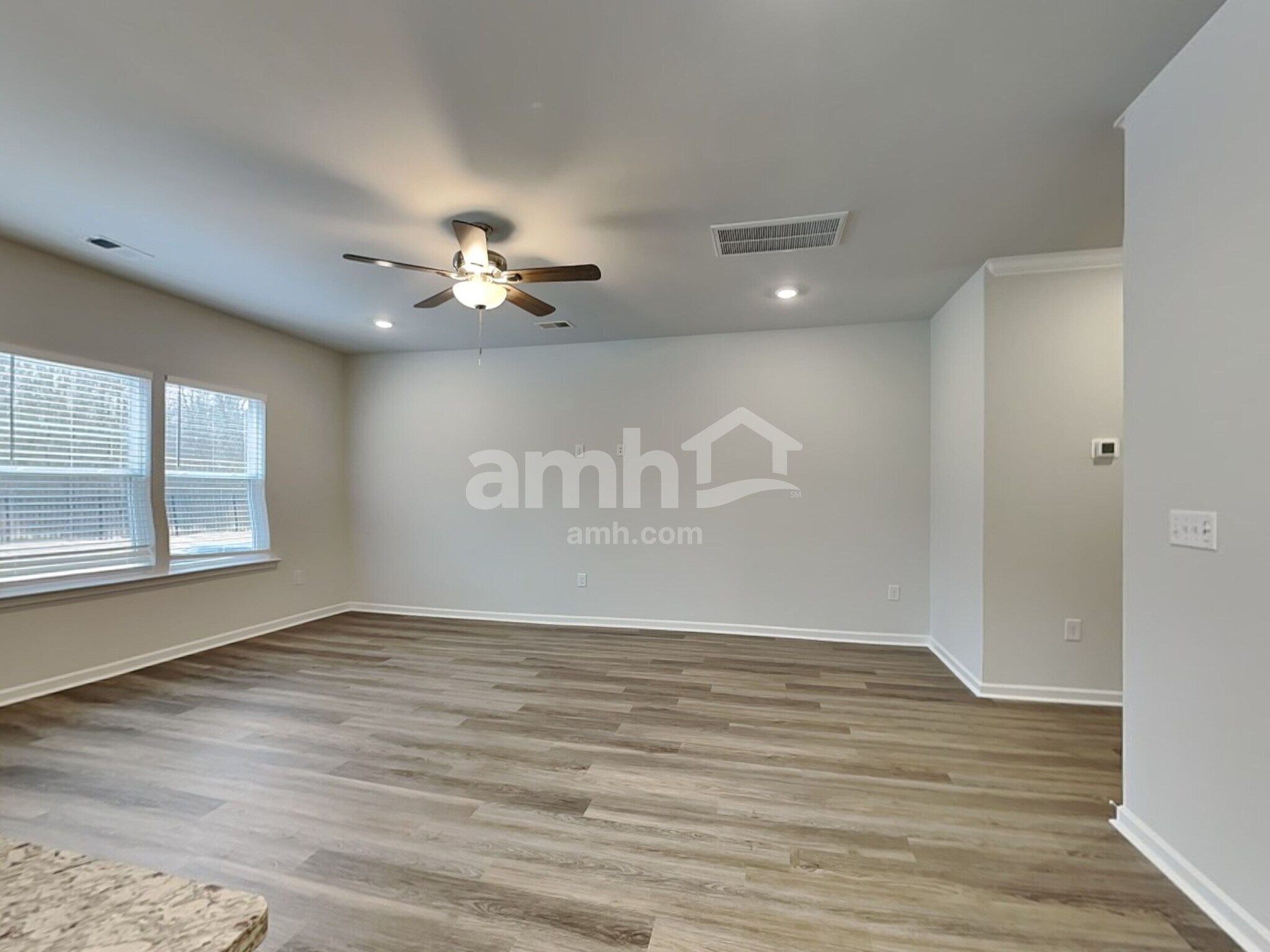 Building Photo - 4001 Zepelin Wy