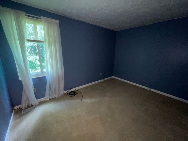 Building Photo - 604 Arkwood Dr
