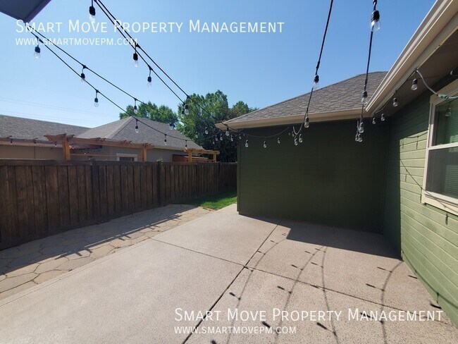 Building Photo - 4251 E Homestead Rim Dr