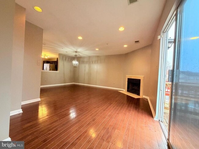 Building Photo - 4805 Cowslip Ct