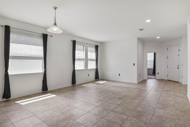 Building Photo - Stonewood Estates 4 bedroom home available...