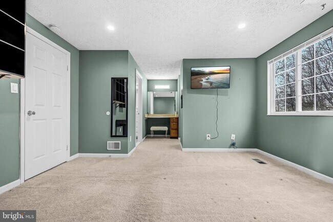 Building Photo - 104 Barksdale Pl