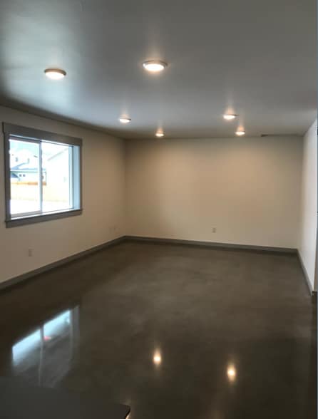 Building Photo - 3065 Catron St