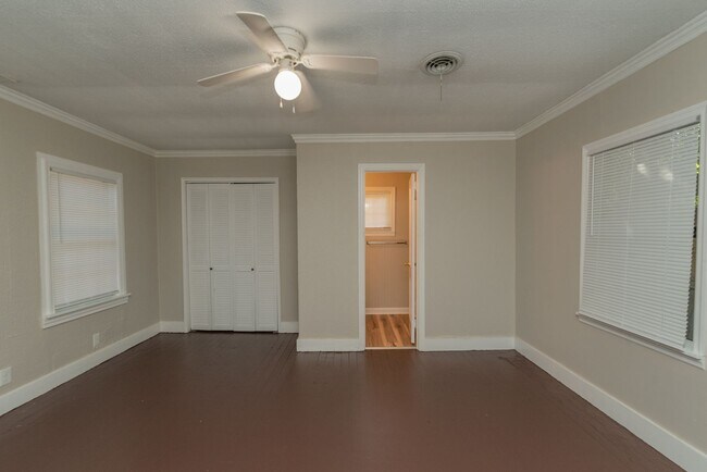 Building Photo - $1,200 - 3 bed/2 bath house for rent in Midtown Augusta, with fenced back yard