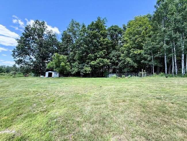 Building Photo - 5 Townline Rd