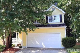 Building Photo - Charming 3 Bedroom w/2 Car Garage!