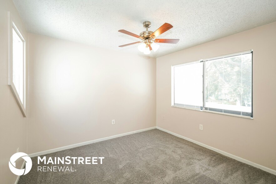Building Photo - 4601 E Serena Dr