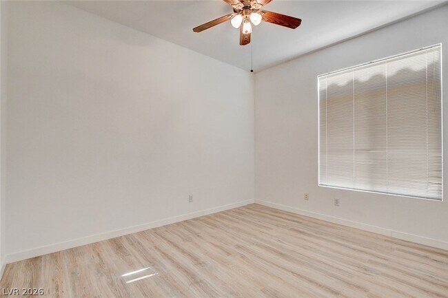 Building Photo - 8401 Desert Quail Dr