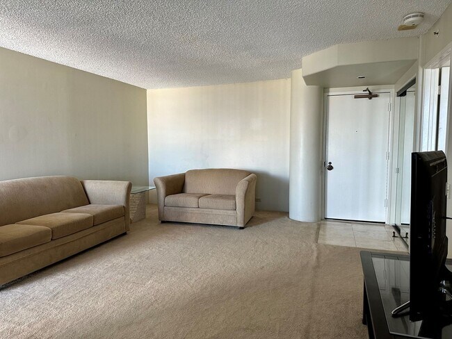 Building Photo - Subtly Furnished Honolulu Park Place 2BR/2BA/2PK Ocean View