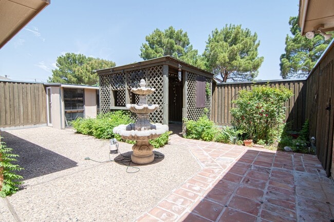 Building Photo - 4432 Lanham St