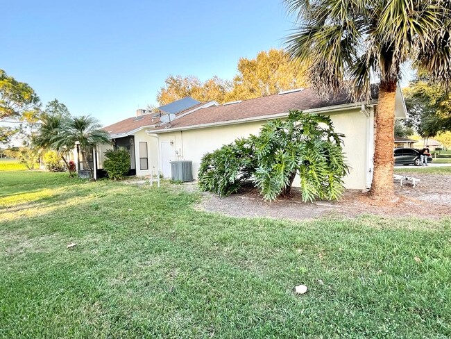 Building Photo - 361 Greenfield Rd