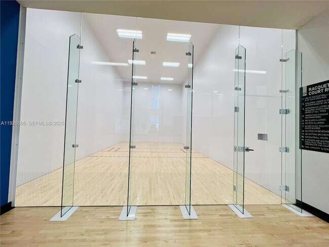 Building Photo - 851 NE 1st Ave