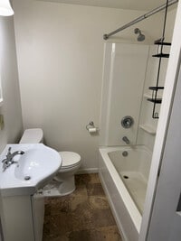 Building Photo - 1325 9th St S