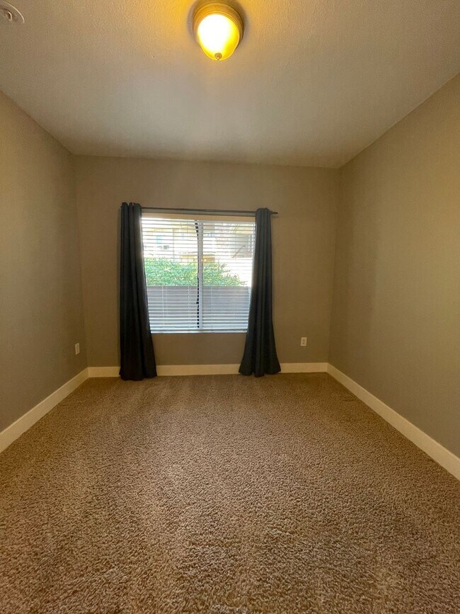 Building Photo - 4545 Wheaton Dr