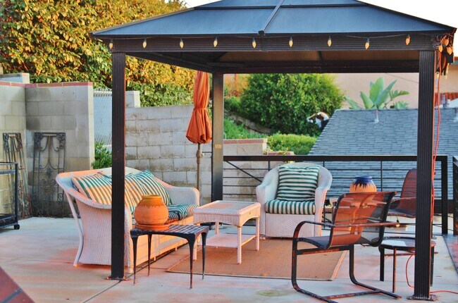 Building Photo - 7328 VISTA DEL MAR Ln