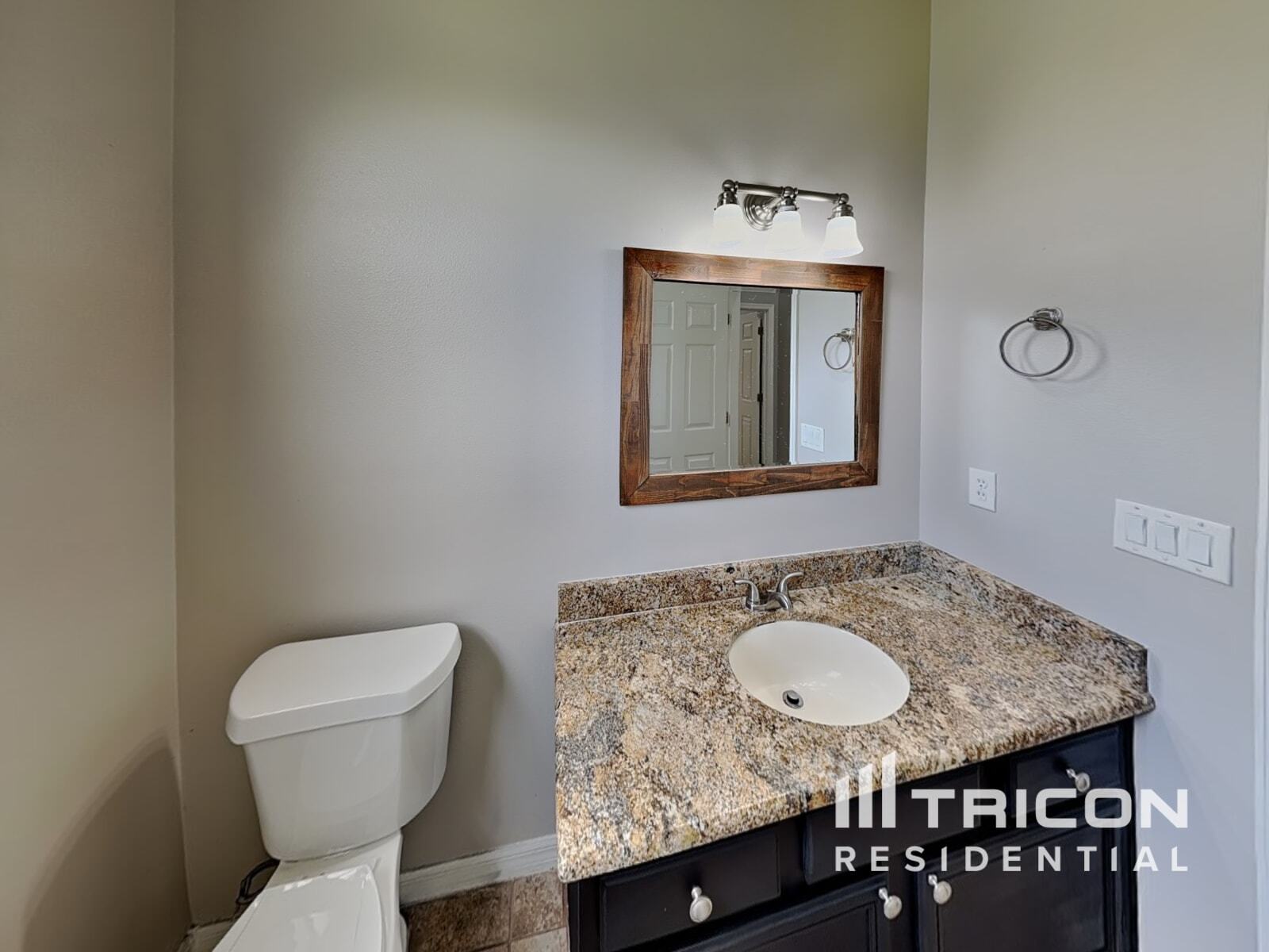 Building Photo - 933 Palm Cove Dr