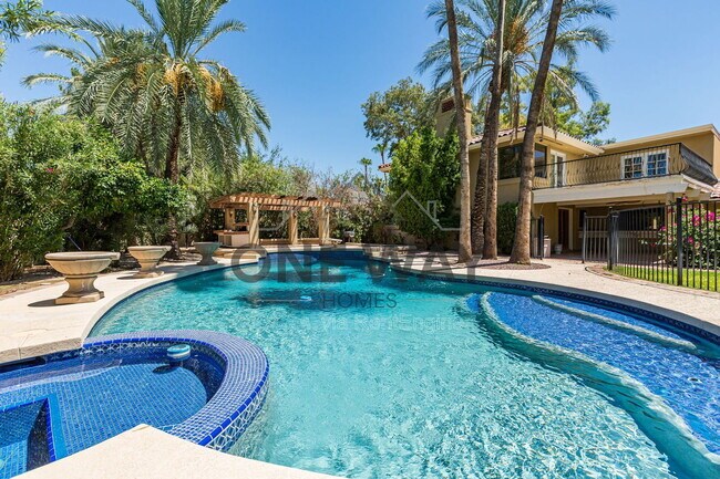 Building Photo - 49 Biltmore Estates Dr