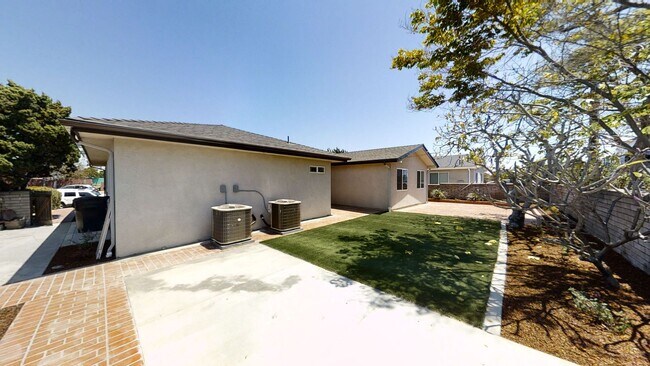 Building Photo - 4BD/2BA, Close to Campus!!