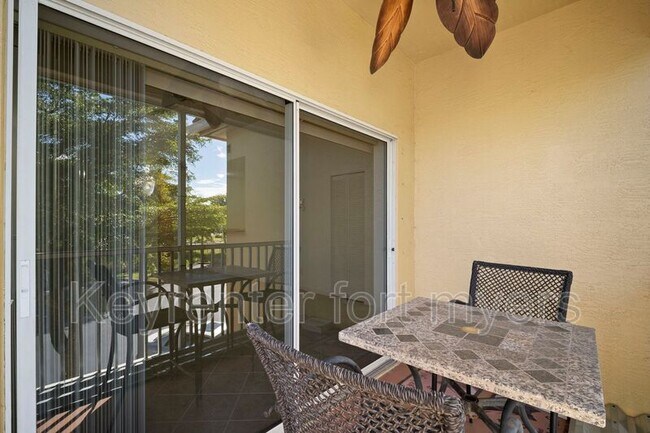 Building Photo - 4241 Bellasol Cir