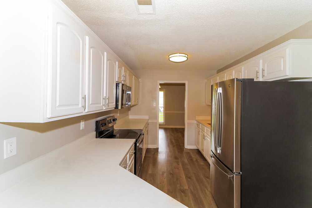 Building Photo - 9261 Chimneyrock Blvd.