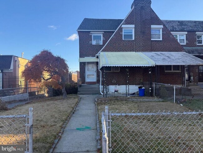 Primary Photo - 363 Sherbrook Blvd