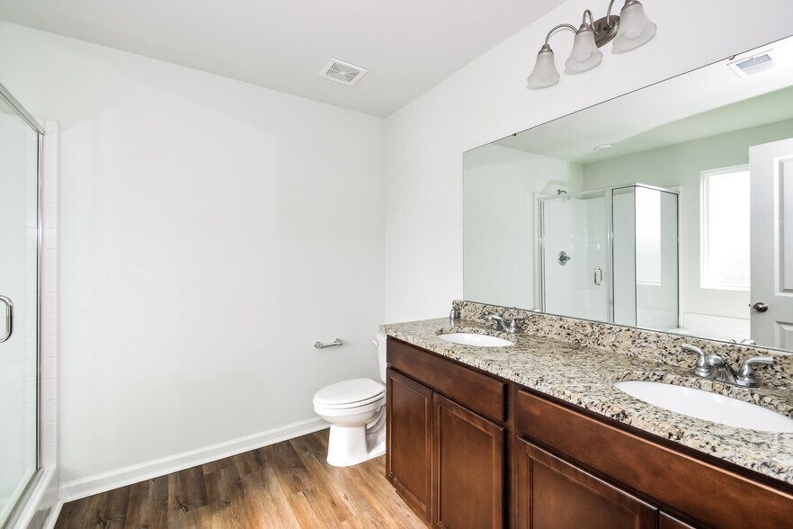 Building Photo - 88 Enclave Wy
